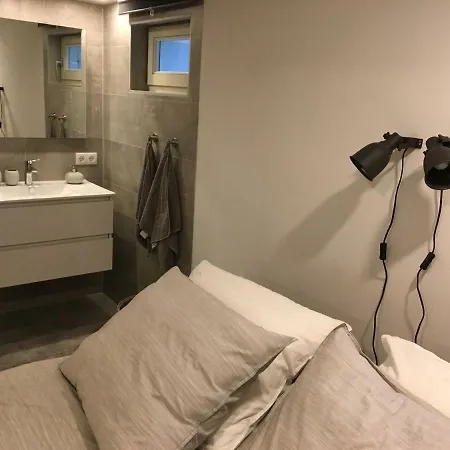 Diana Apartment *